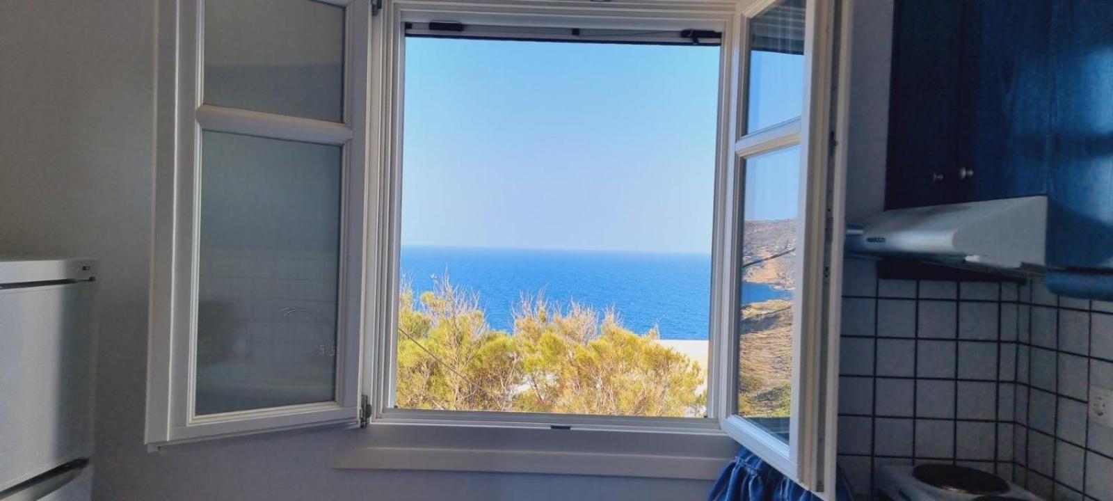 Syros Apartments Suites Chryssonisos Kini エクステリア 写真