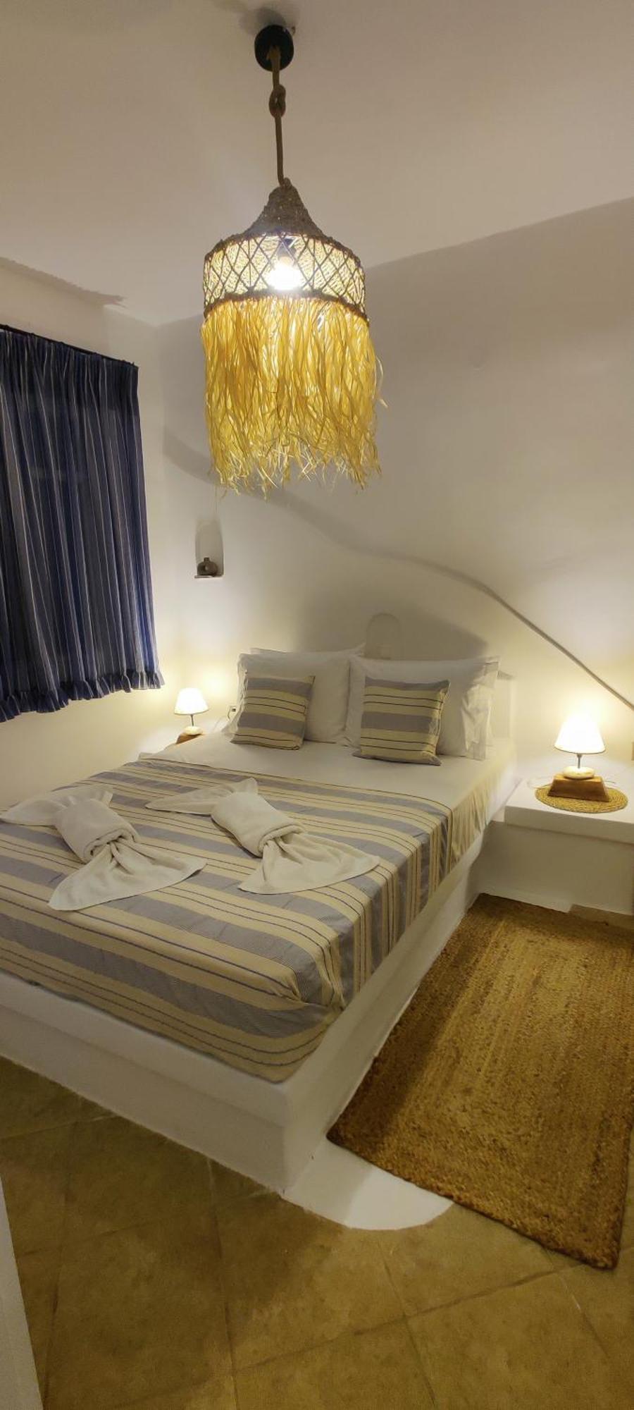 Syros Apartments Suites Chryssonisos Kini エクステリア 写真