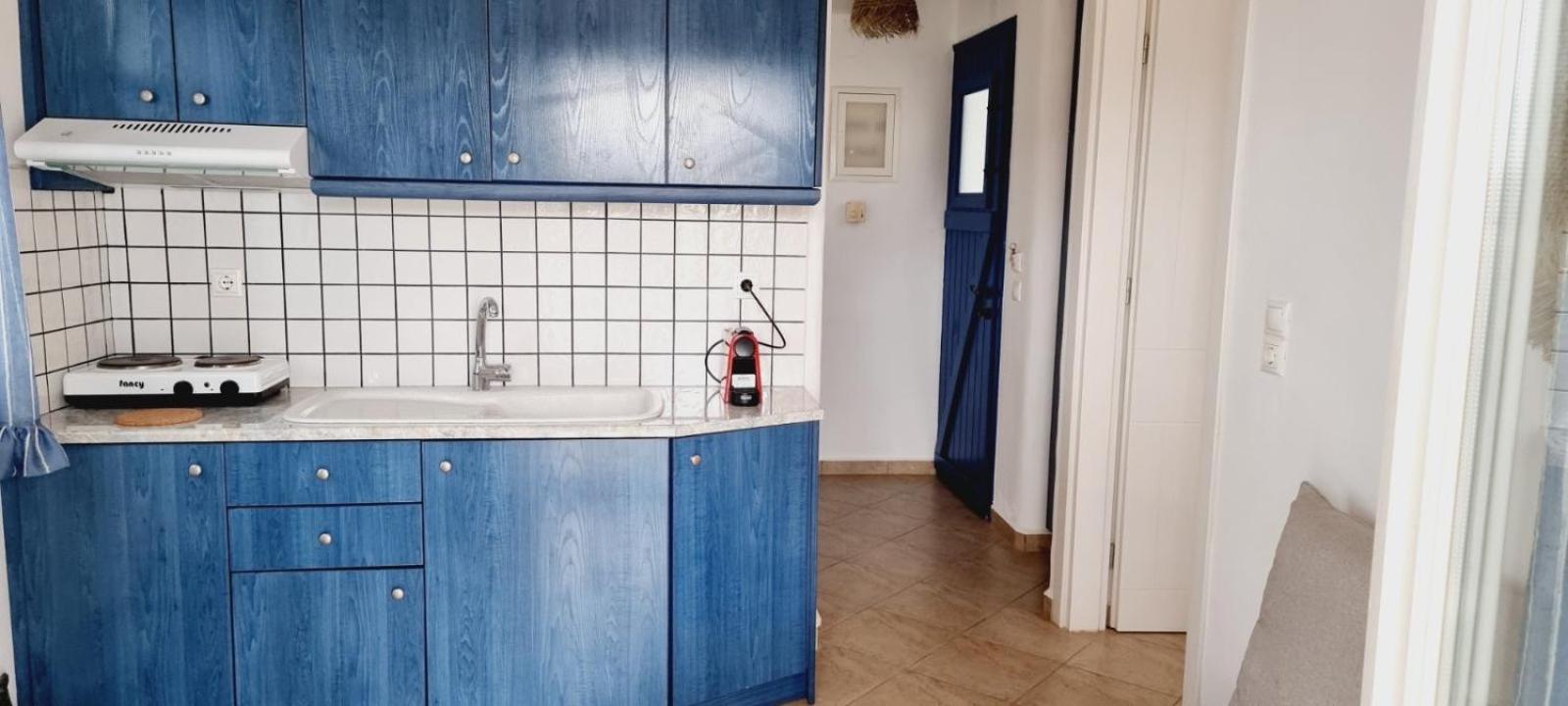 Syros Apartments Suites Chryssonisos Kini エクステリア 写真