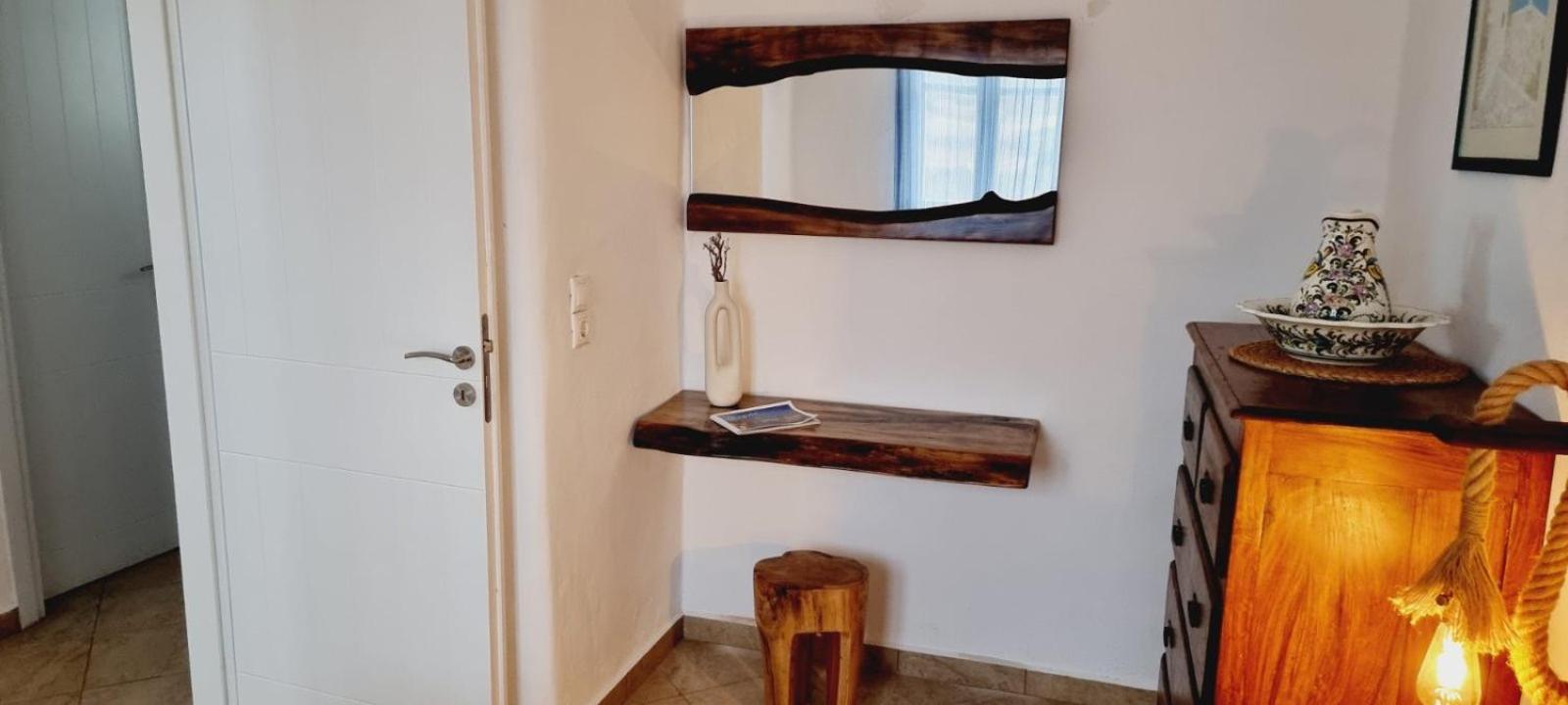 Syros Apartments Suites Chryssonisos Kini エクステリア 写真