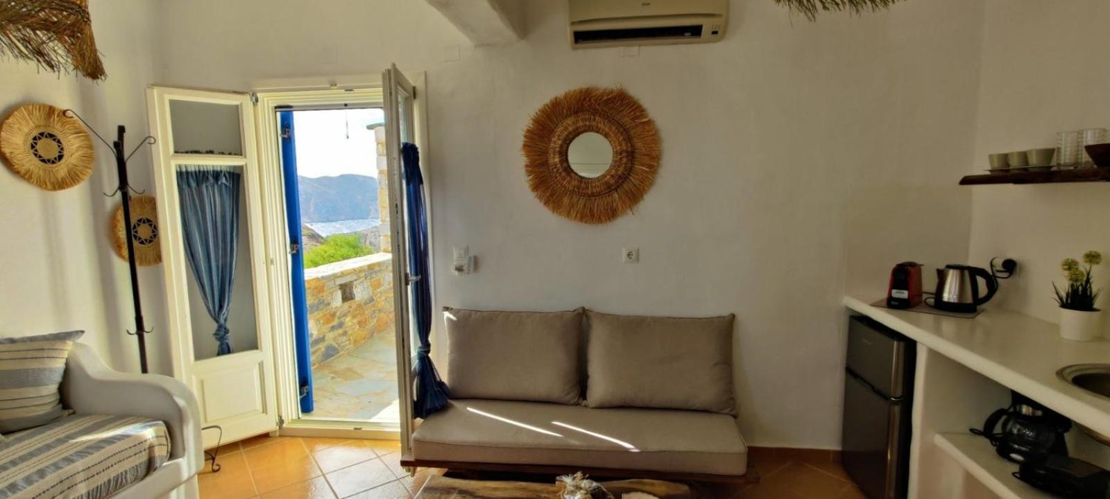 Syros Apartments Suites Chryssonisos Kini エクステリア 写真