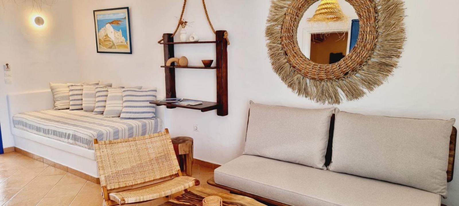 Syros Apartments Suites Chryssonisos Kini エクステリア 写真